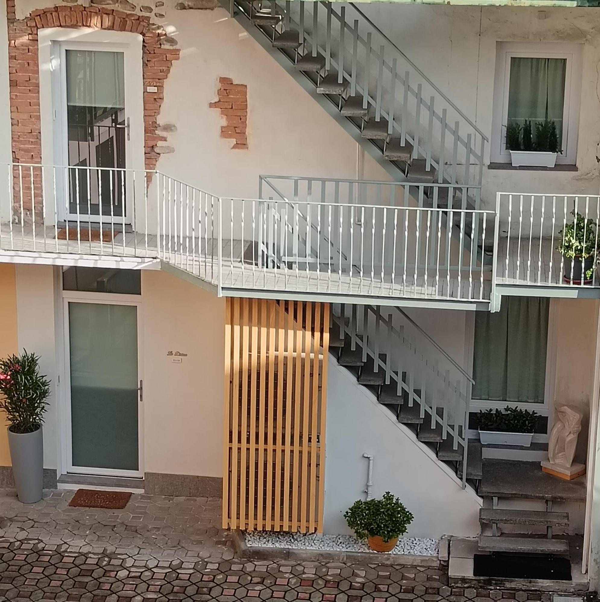 La Divina Suites 달미네 외부 사진